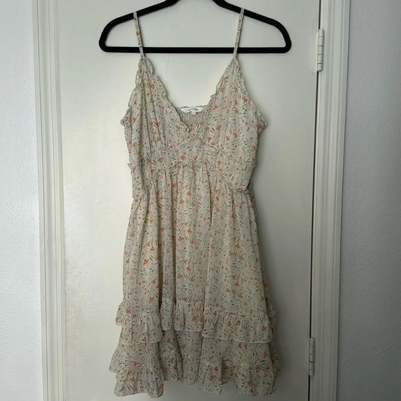 Amaryllis Floral Tan Spaghetti Strap Tiered Sundress Size Medium - Picture 1 of 7